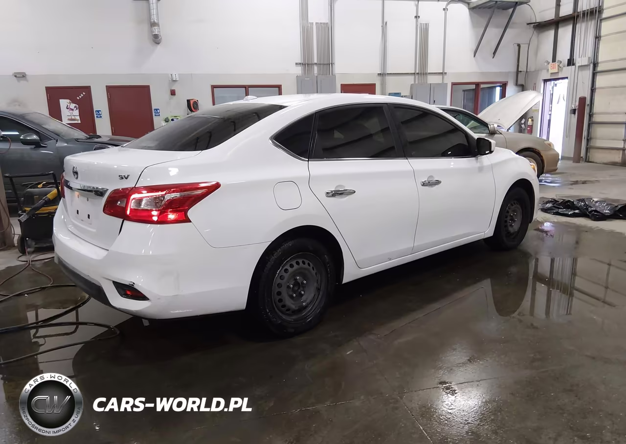 2017 Nissan Sentra Sv VIN:3N1AB7AP6HL686159 - 4