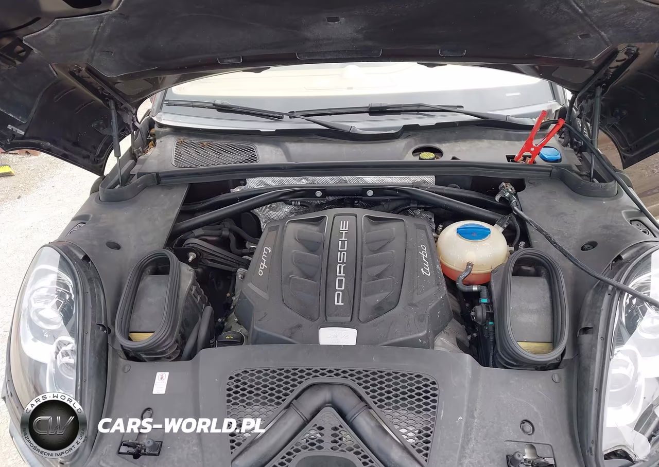 2015 Porsche Macan Turbo VIN:WP1AF2A51FLB92088 - 10