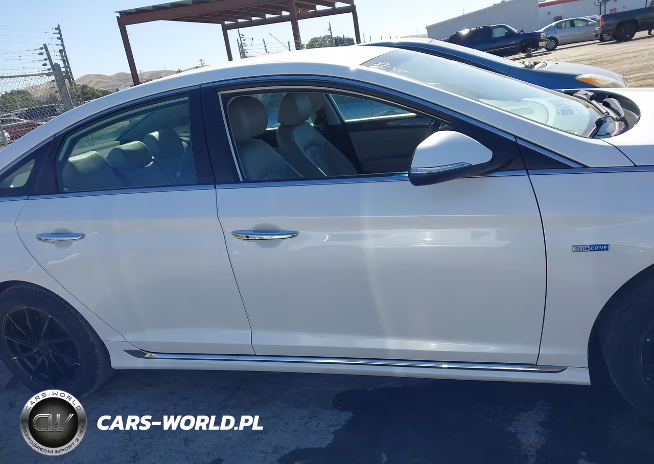 2019 Hyundai Sonata Plug-In Hybrid Limited VIN:KMHE54L23KA090250 - 13