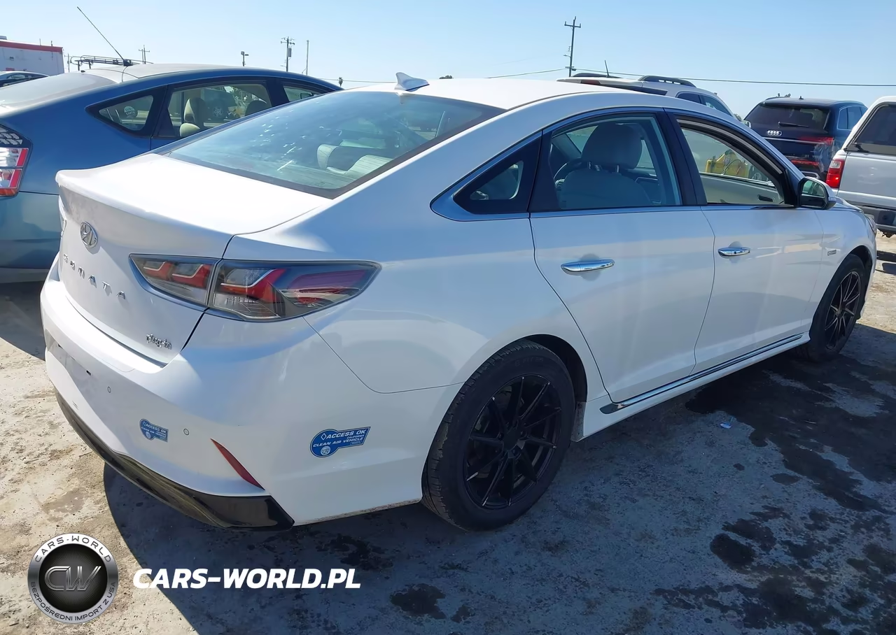 2019 Hyundai Sonata Plug-In Hybrid Limited VIN:KMHE54L23KA090250 - 4