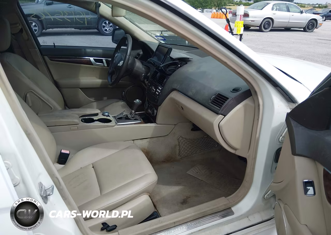 2009 MERCEDES-BENZ C 300 LUXURY-SPORT VIN:WDDGF54X09R070890 - 5