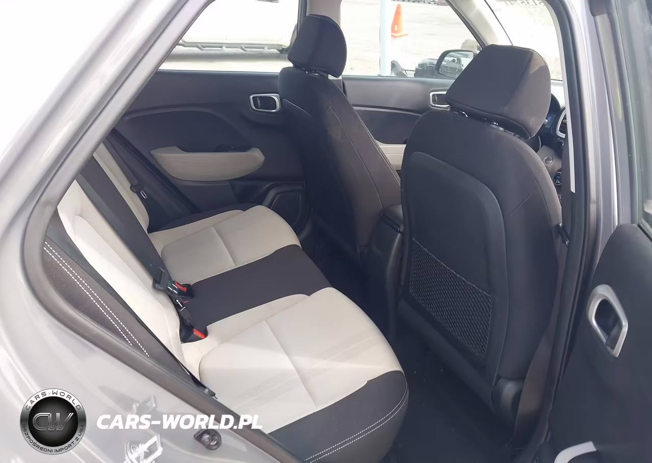 2020 Hyundai Venue Sel VIN:KMHRC8A38LU017353 - 8