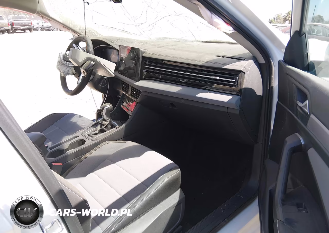 2026 Volkswagen Jetta Se VIN:3VW7W7BU8TM022655 - 5