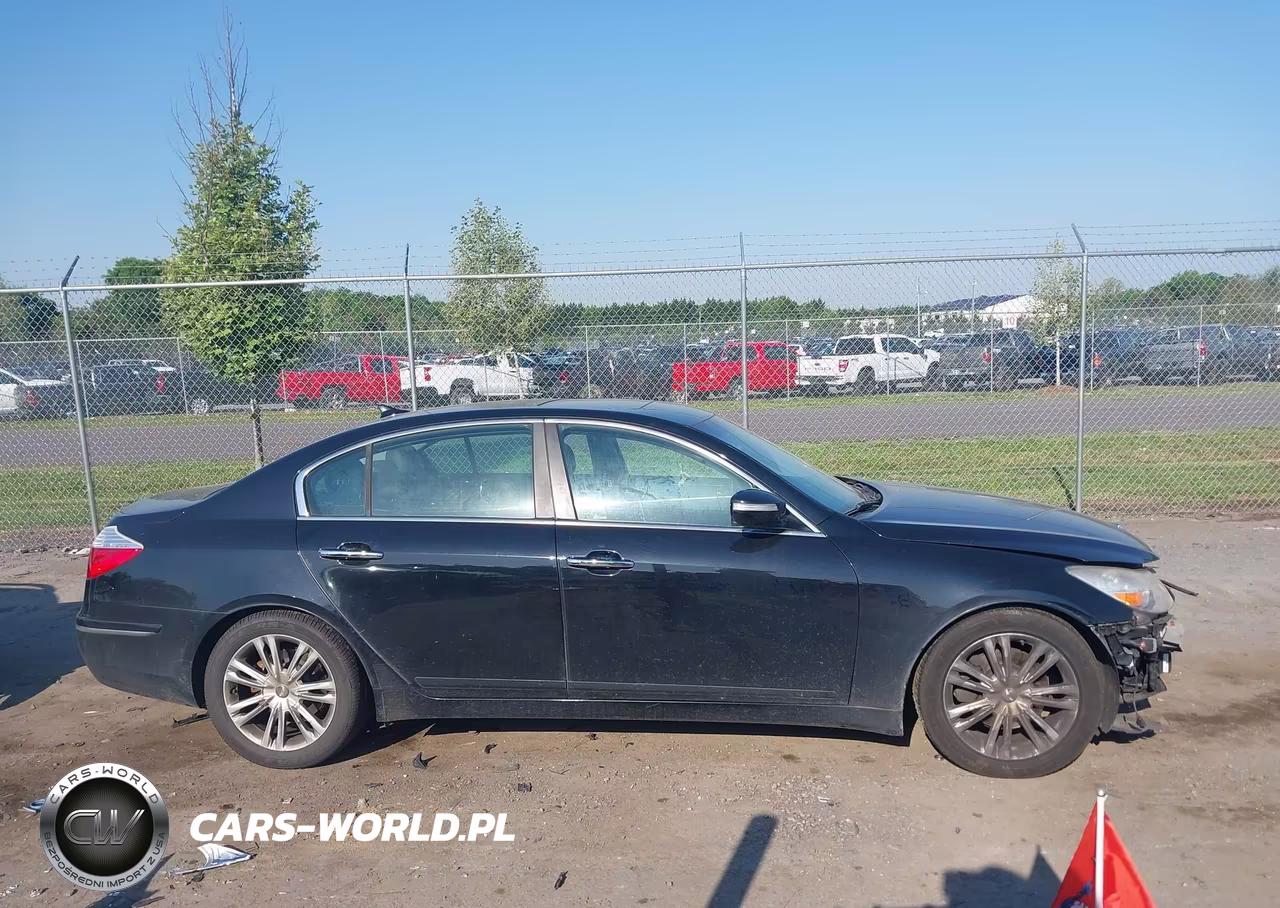 2011 Hyundai Genesis 3.8 VIN:KMHGC4DE8BU122342 - 14