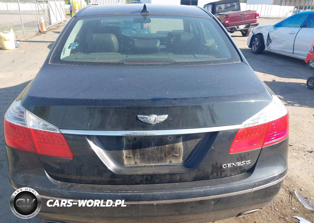 2011 Hyundai Genesis 3.8 VIN:KMHGC4DE8BU122342 - 17