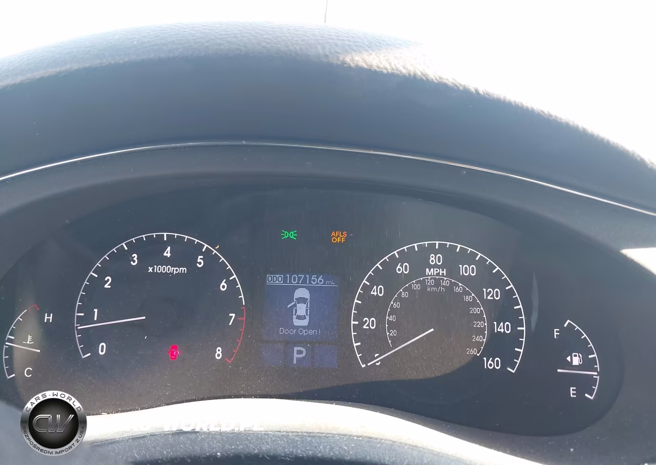 2011 Hyundai Genesis 3.8 VIN:KMHGC4DE8BU122342 - 7