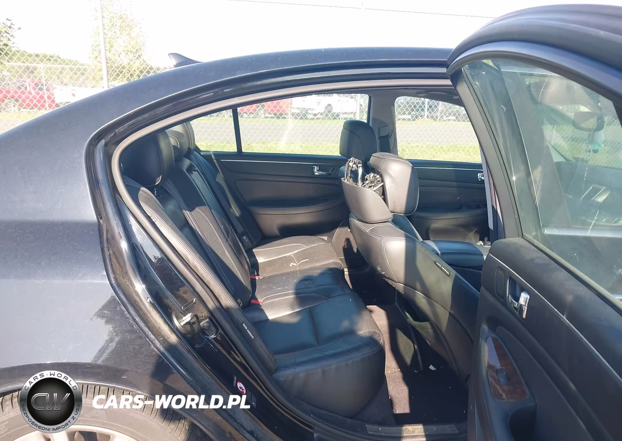 2011 Hyundai Genesis 3.8 VIN:KMHGC4DE8BU122342 - 8