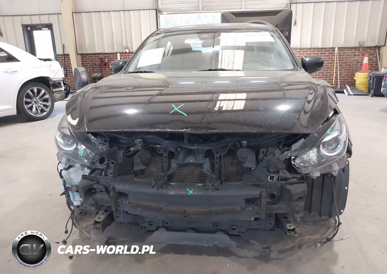 2018 Mazda Mazda3 Sport VIN:3MZBN1U77JM230198 - 6