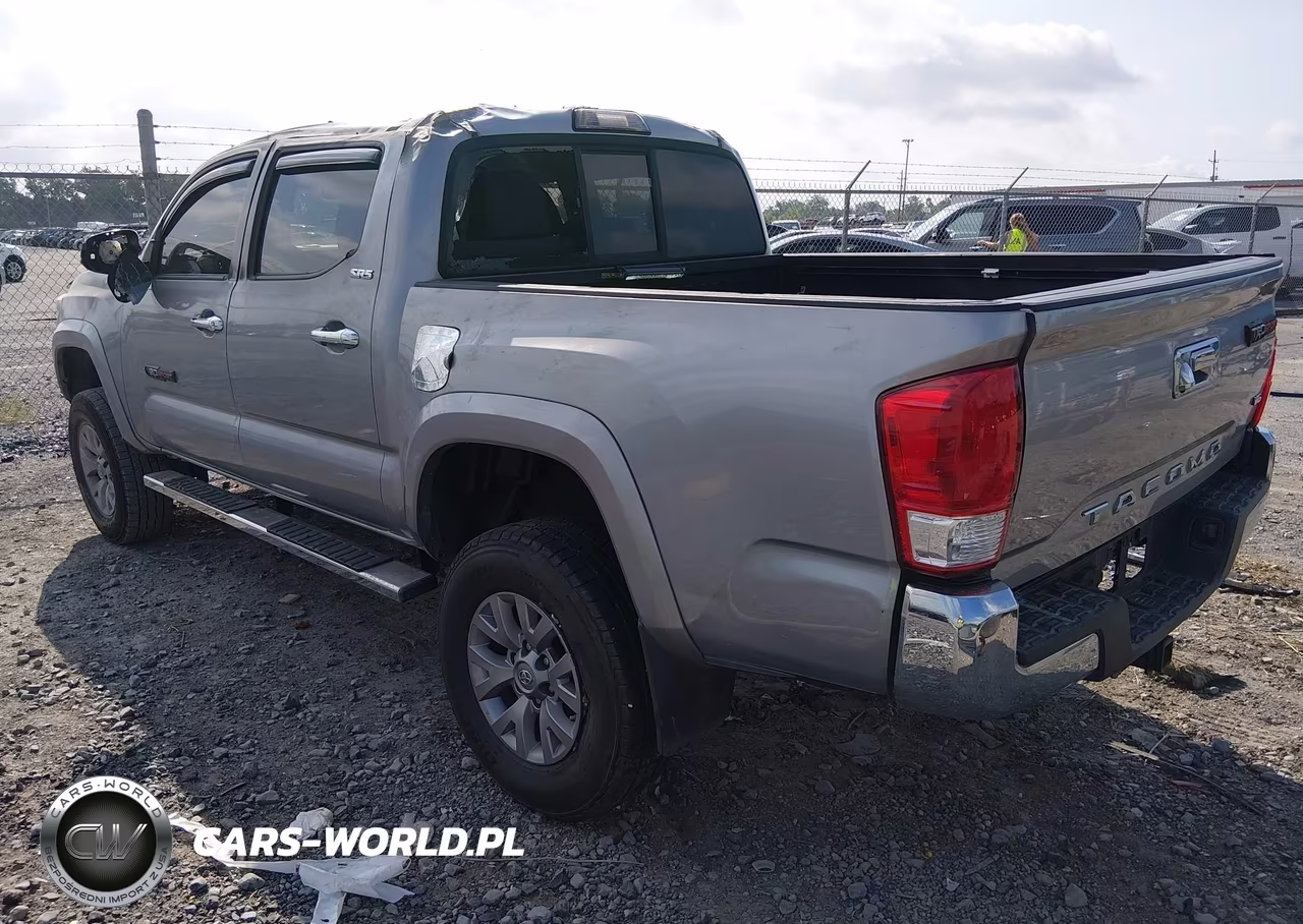 2017 Toyota Tacoma Sr5 V6 VIN:5TFAZ5CN9HX050722 - 3
