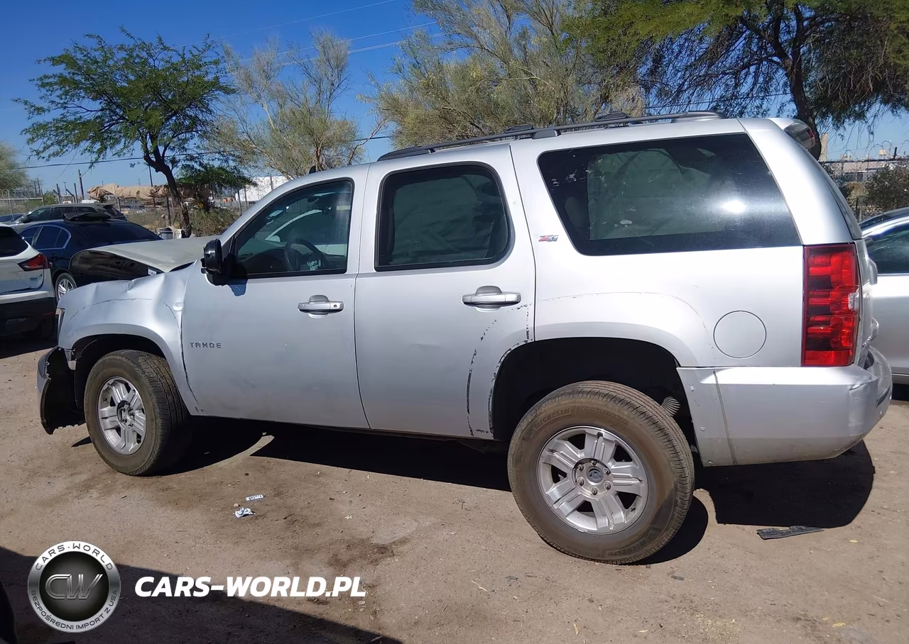 2013 Chevrolet Tahoe Lt VIN:1GNSKBE07DR200468 - 13