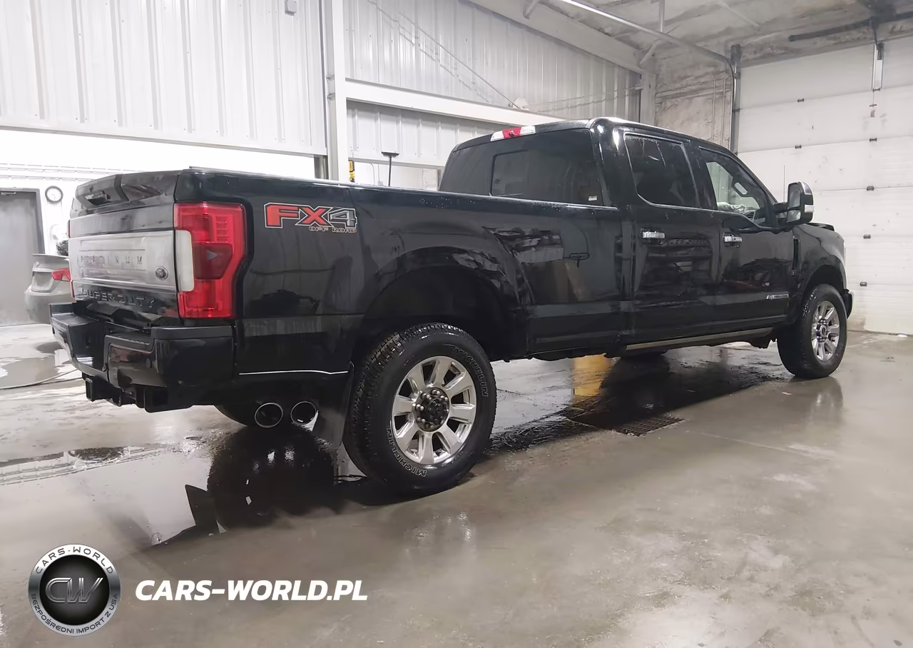 2018 Ford F-350 Platinum VIN:1FT8W3BTXJEB12092 - 4