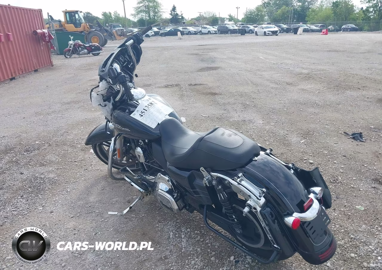 2016 Harley-Davidson Flhxs Street Glide Special VIN:1HD1KRM12GB659605 - 3