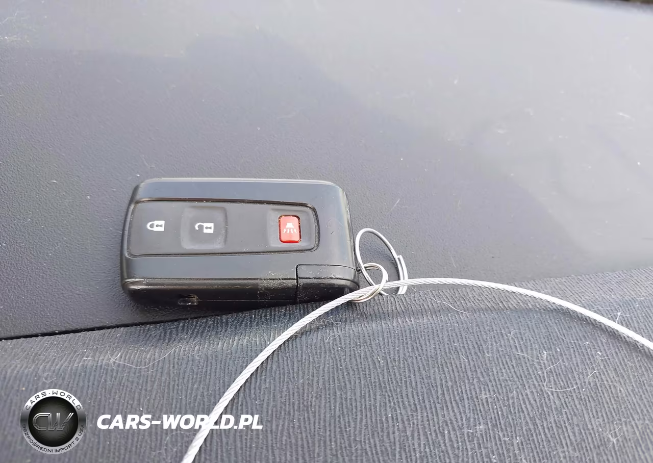 2008 Toyota Prius Touring VIN:JTDKB20U887736561 - 11