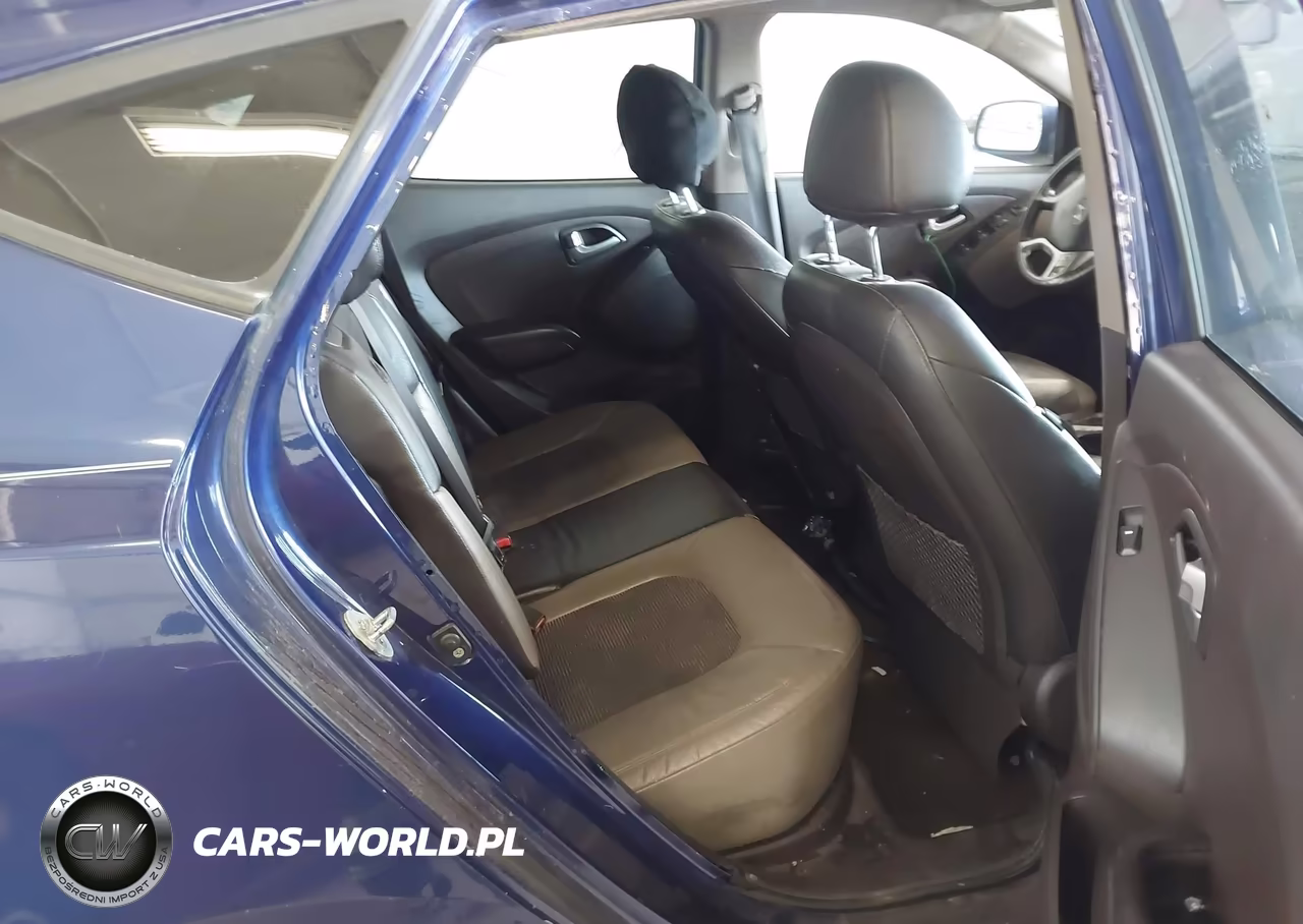 2011 Hyundai Tucson Gls VIN:KM8JU3AC3BU278045 - 8
