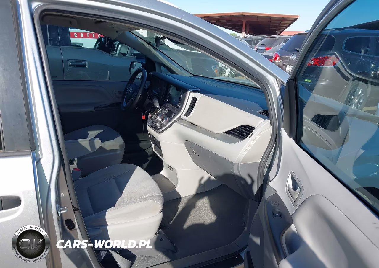 2020 Toyota Sienna L VIN:5TDZZ3DC2LS057353 - 5
