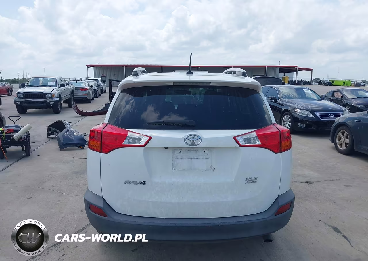 2015 Toyota Rav4 Xle VIN:2T3RFREV1FW331625 - 16