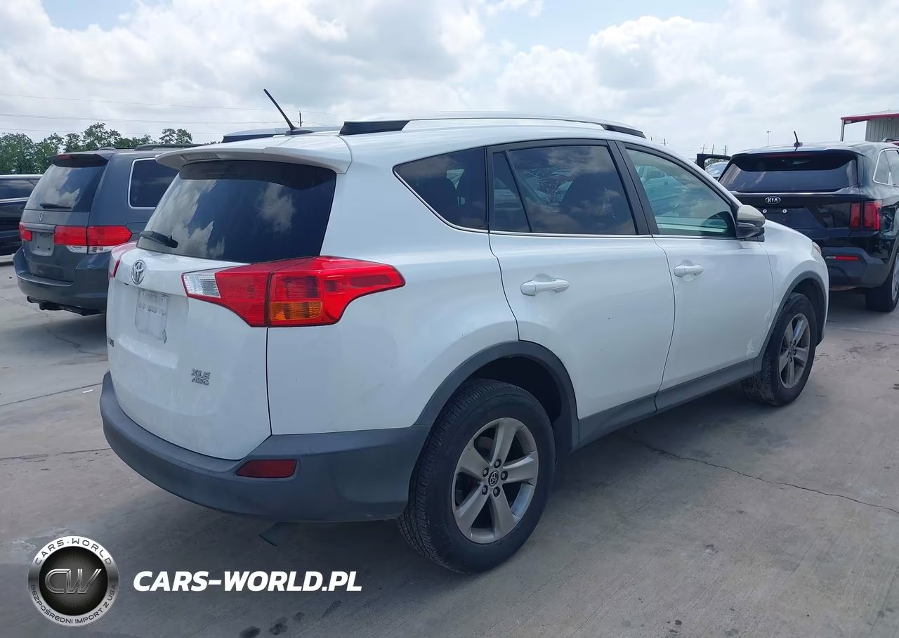 2015 Toyota Rav4 Xle VIN:2T3RFREV1FW331625 - 4