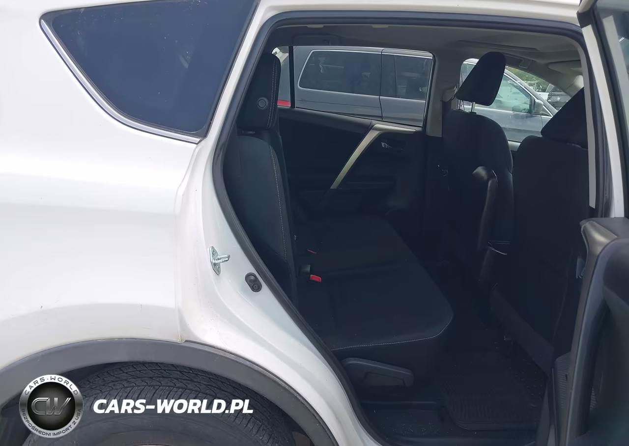 2015 Toyota Rav4 Xle VIN:2T3RFREV1FW331625 - 8