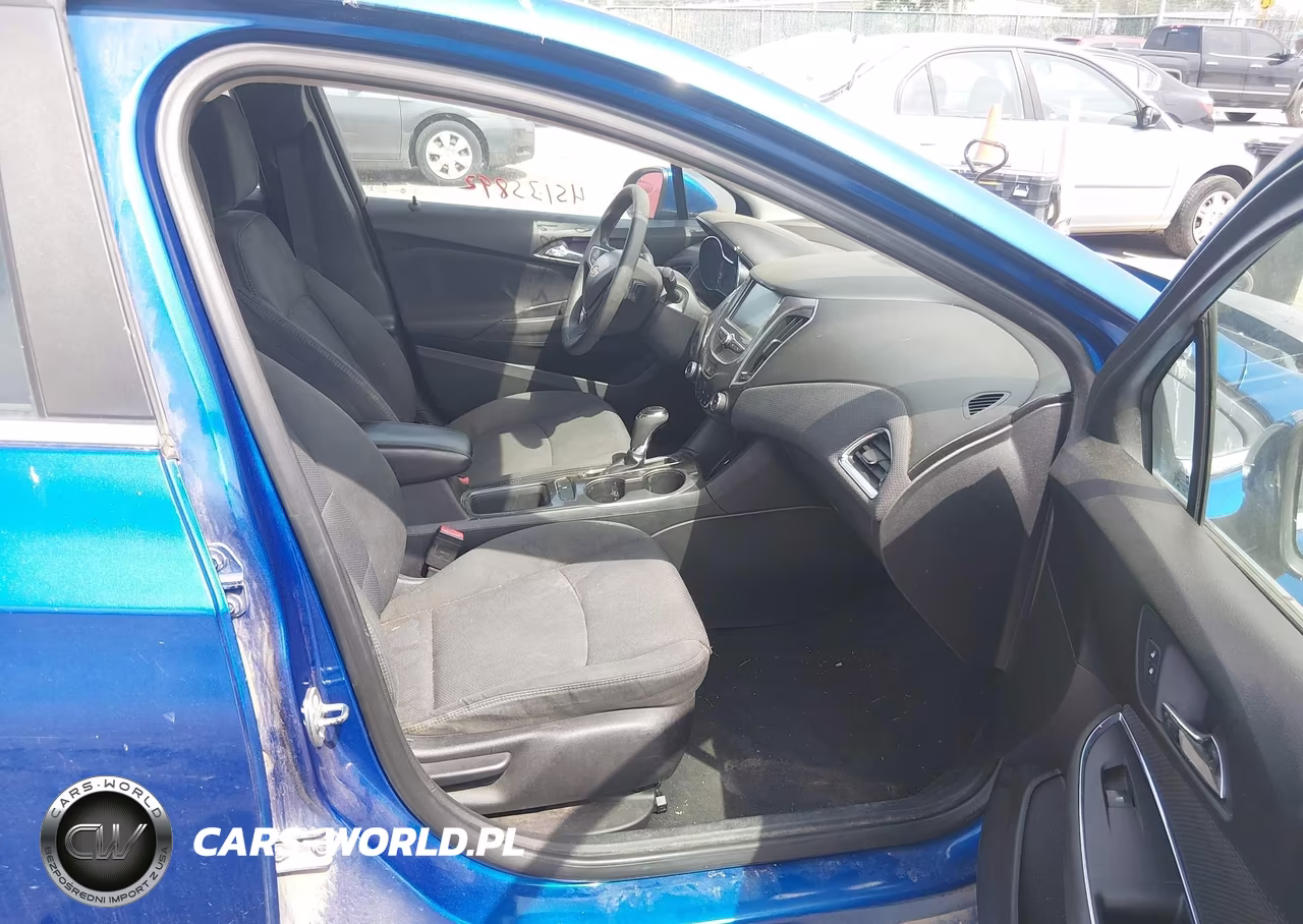 2018 Chevrolet Cruze Lt Auto VIN:1G1BE5SM6J7121558 - 5