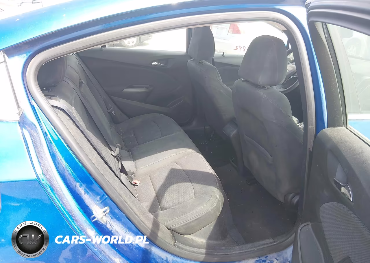 2018 Chevrolet Cruze Lt Auto VIN:1G1BE5SM6J7121558 - 8
