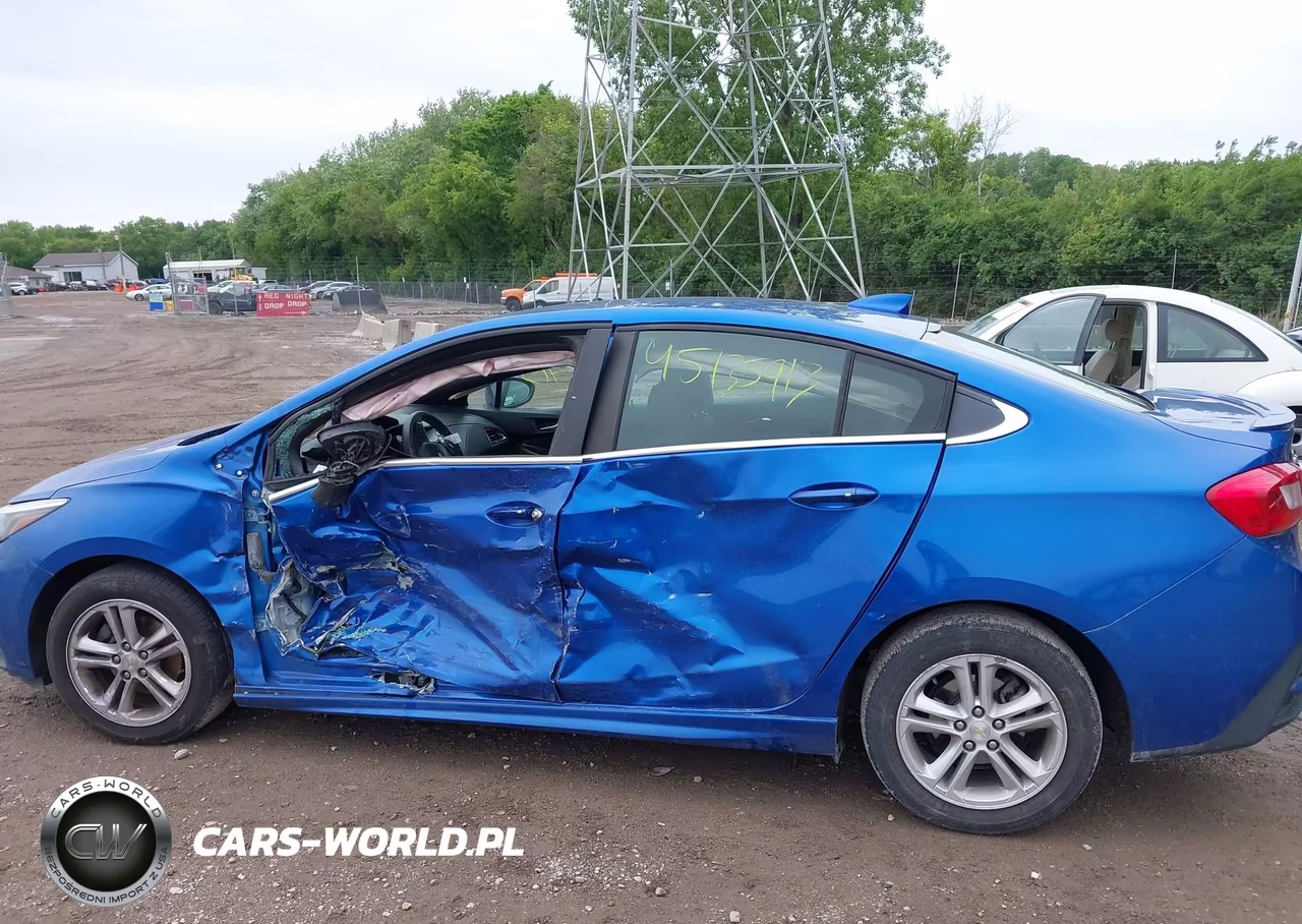 2017 Chevrolet Cruze Lt Auto VIN:1G1BE5SM6H7187070 - 14