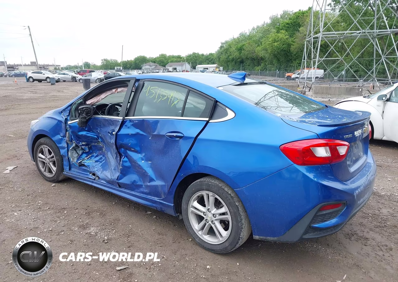 2017 Chevrolet Cruze Lt Auto VIN:1G1BE5SM6H7187070 - 3