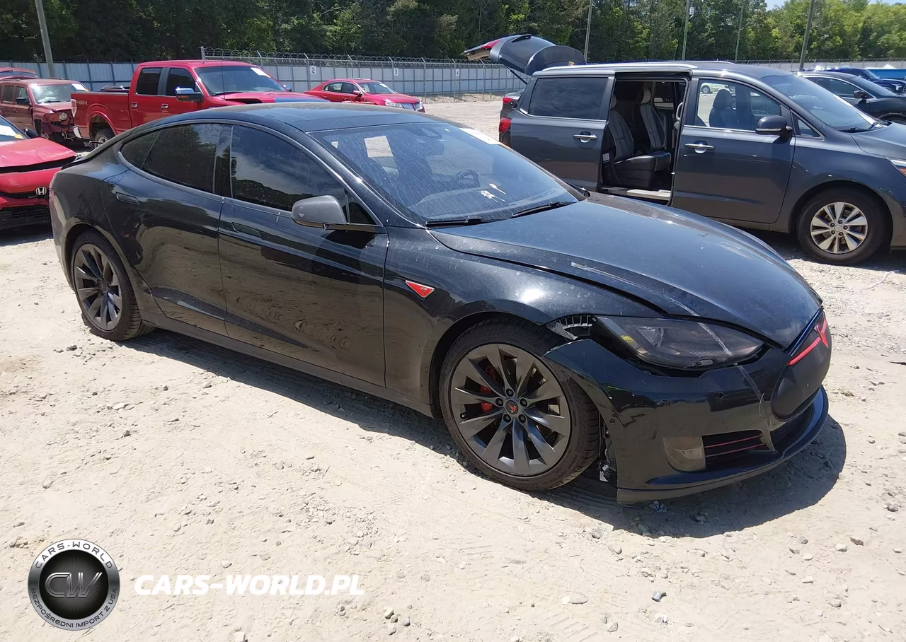 2015 Tesla Model S 85D-P85D