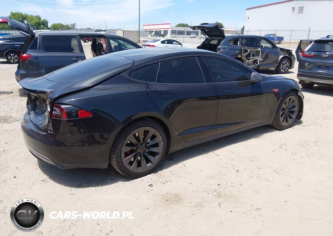 2015 Tesla Model S 85D-P85D VIN:5YJSA1E42FF109139 - 4