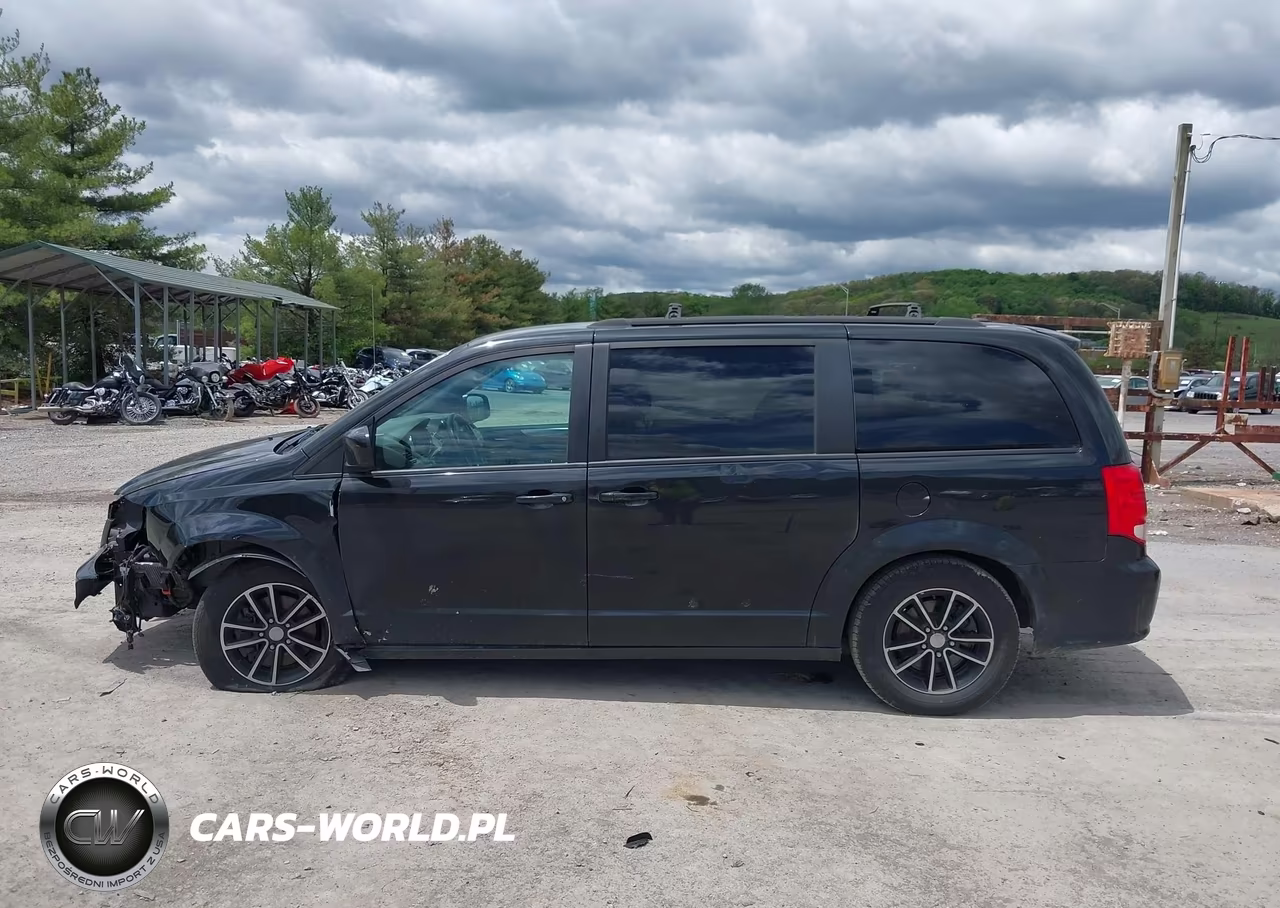 2018 Dodge Grand Caravan Gt VIN:2C4RDGEG3JR299565 - 15