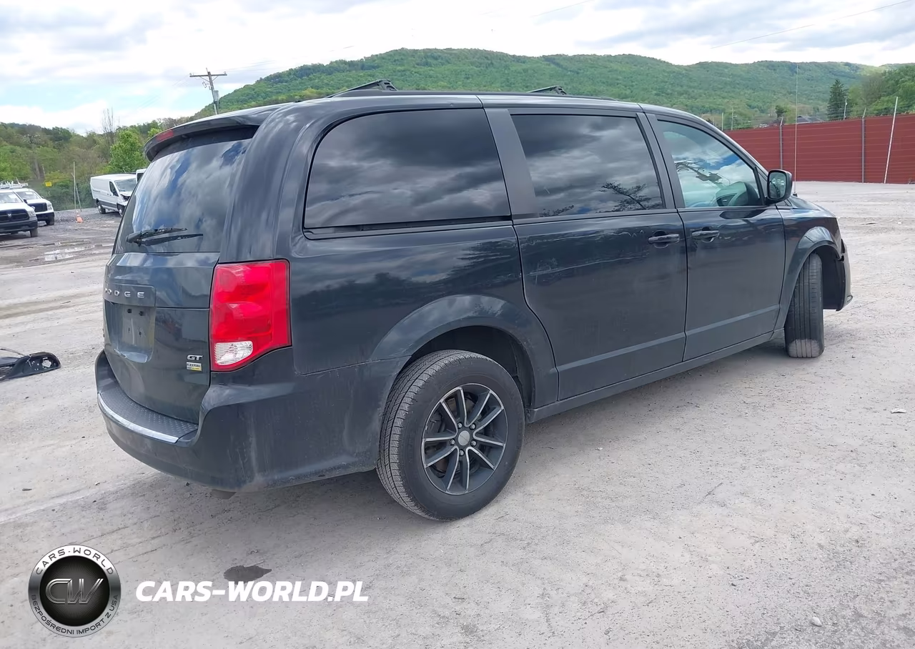 2018 Dodge Grand Caravan Gt VIN:2C4RDGEG3JR299565 - 4