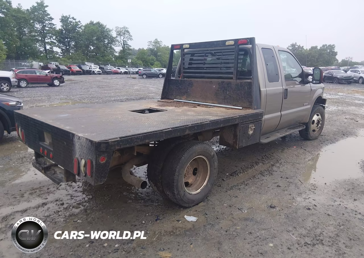 2005 Ford F-350 Lariat-Xl-Xlt VIN:1FDWX37P55EB28217 - 4