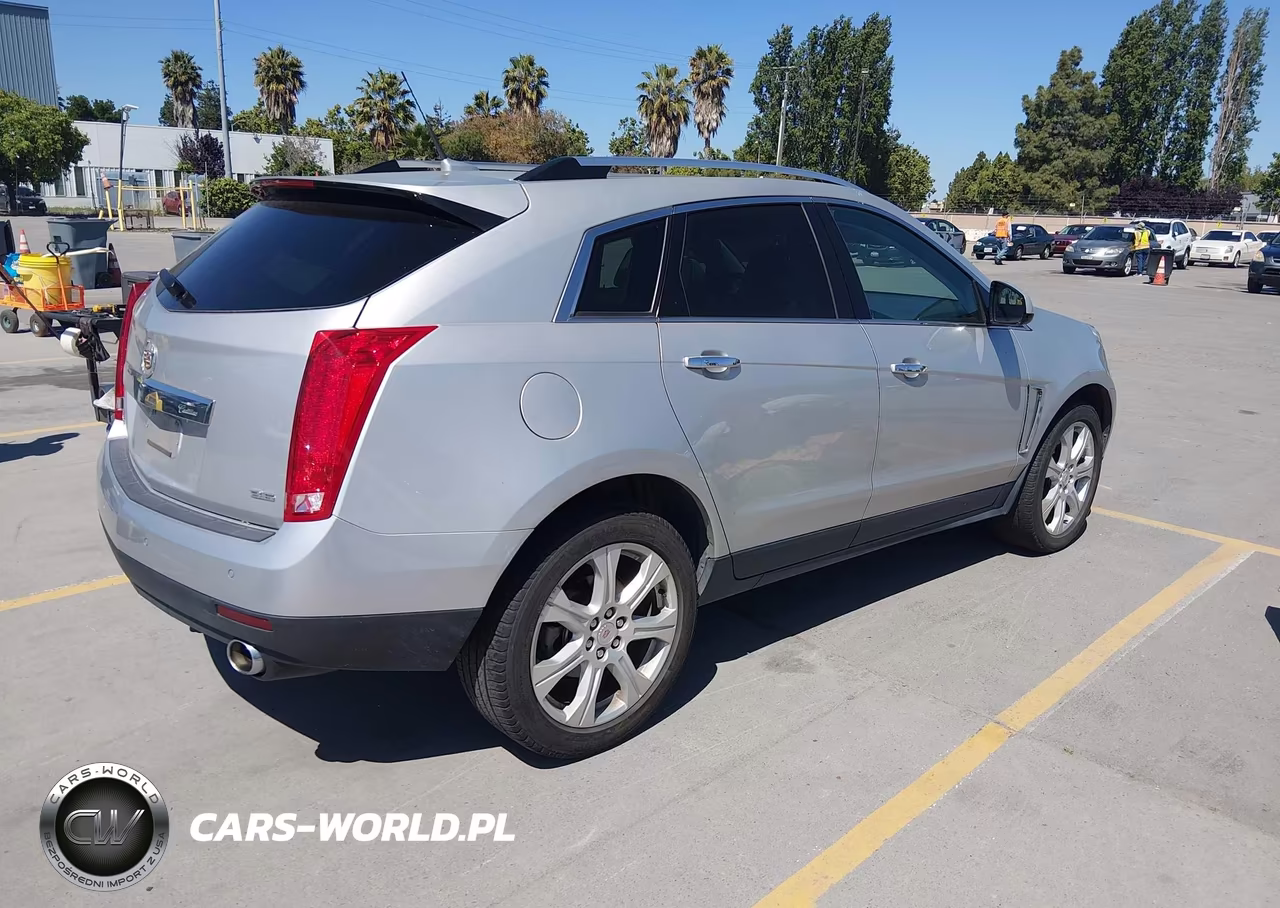 2013 Cadillac Srx Performance Collection VIN:3GYFNHE30DS607859 - 4