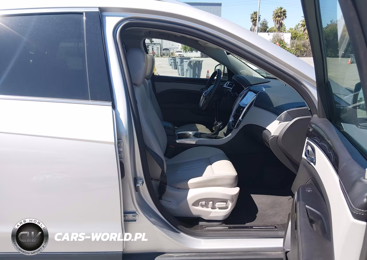 2013 Cadillac Srx Performance Collection VIN:3GYFNHE30DS607859 - 5