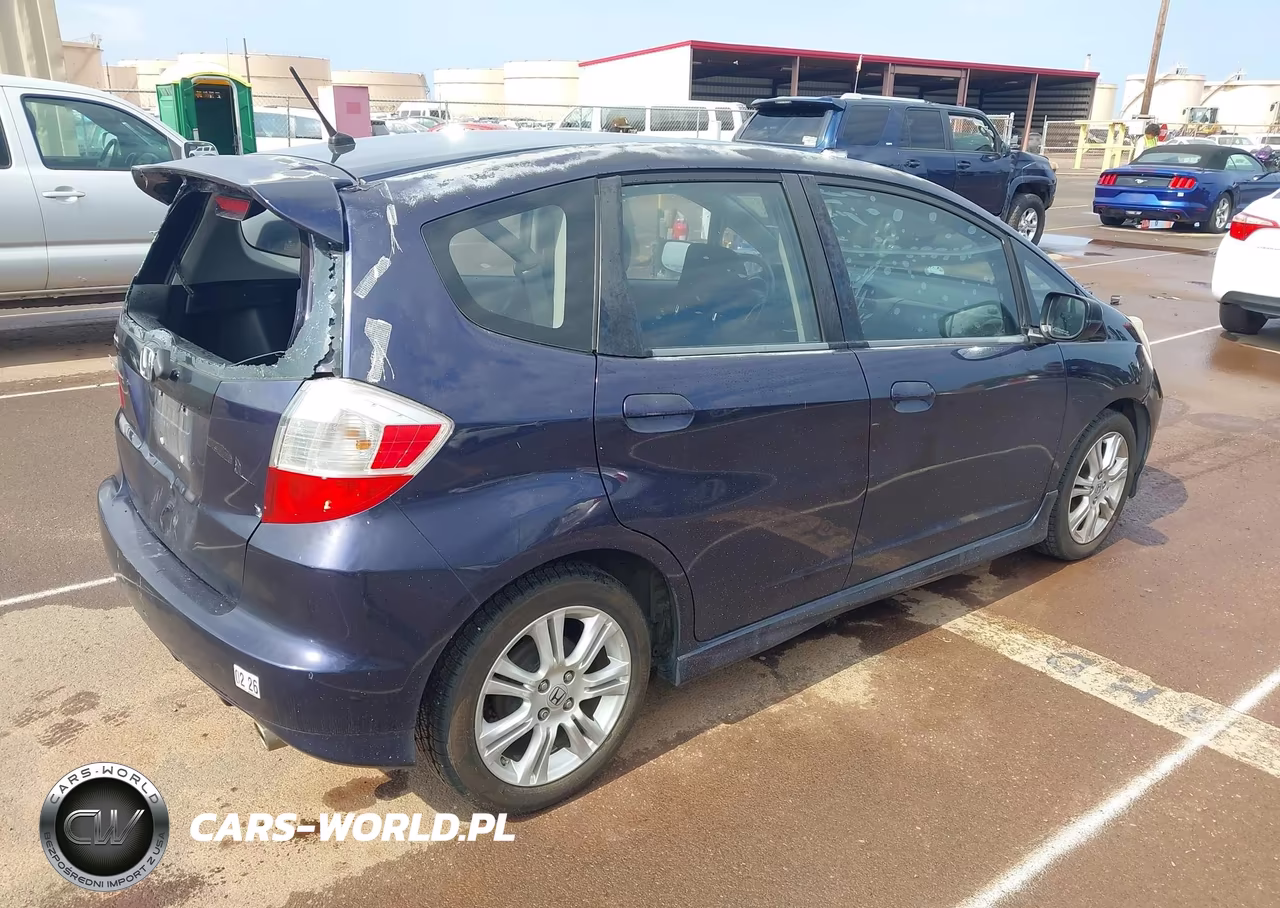 2009 Honda Fit Sport VIN:JHMGE88449S023111 - 4