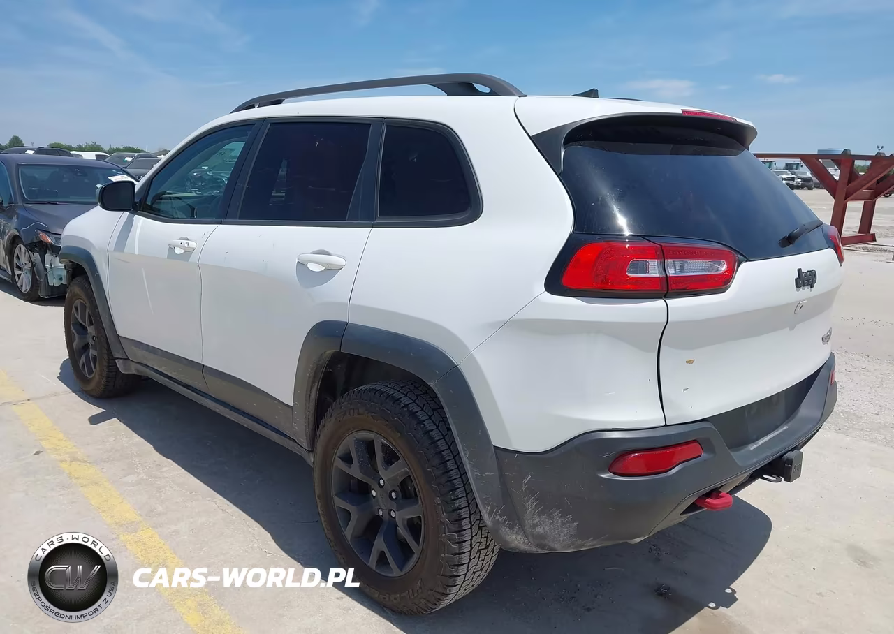 2017 Jeep Cherokee Trailhawk L Plus 4X4 VIN:1C4PJMBS6HW506457 - 3