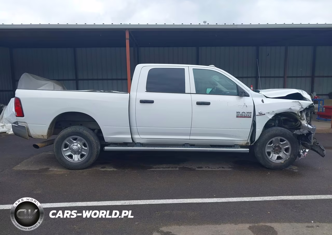 2017 Ram 2500 Tradesman 4X4 6'4 Box VIN:3C6UR5CL1HG749169 - 14