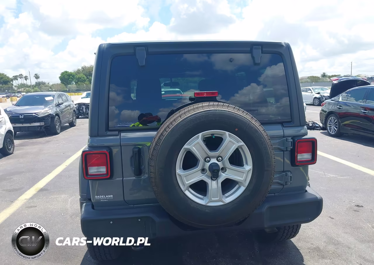 2021 Jeep Wrangler Unlimited Sport S 4X4 VIN:1C4HJXDN5MW754805 - 16