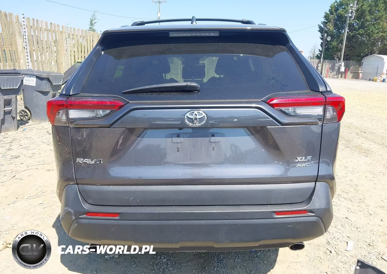 2021 Toyota Rav4 Xle VIN:2T3P1RFV4MC250234 - 17