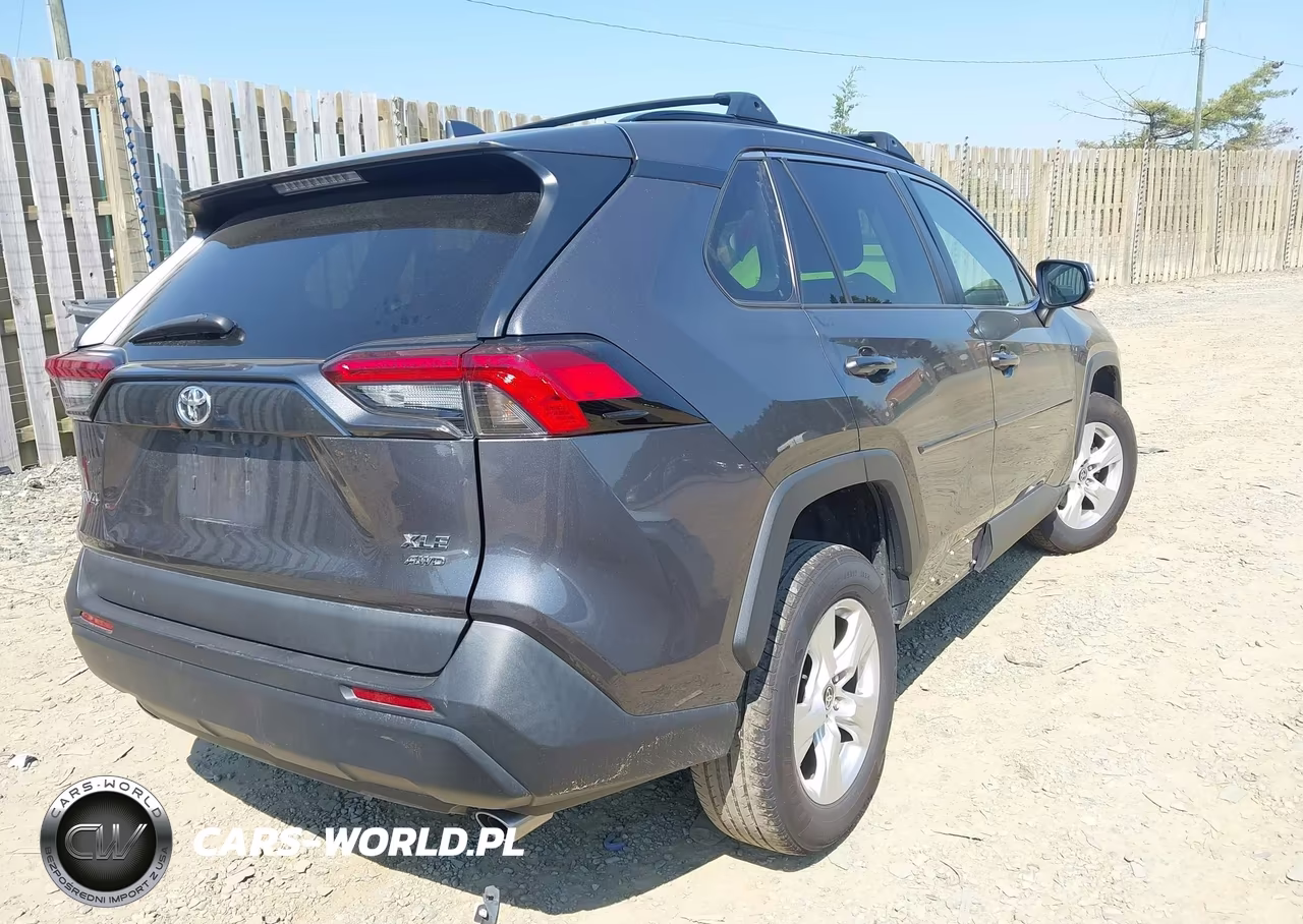 2021 Toyota Rav4 Xle VIN:2T3P1RFV4MC250234 - 4
