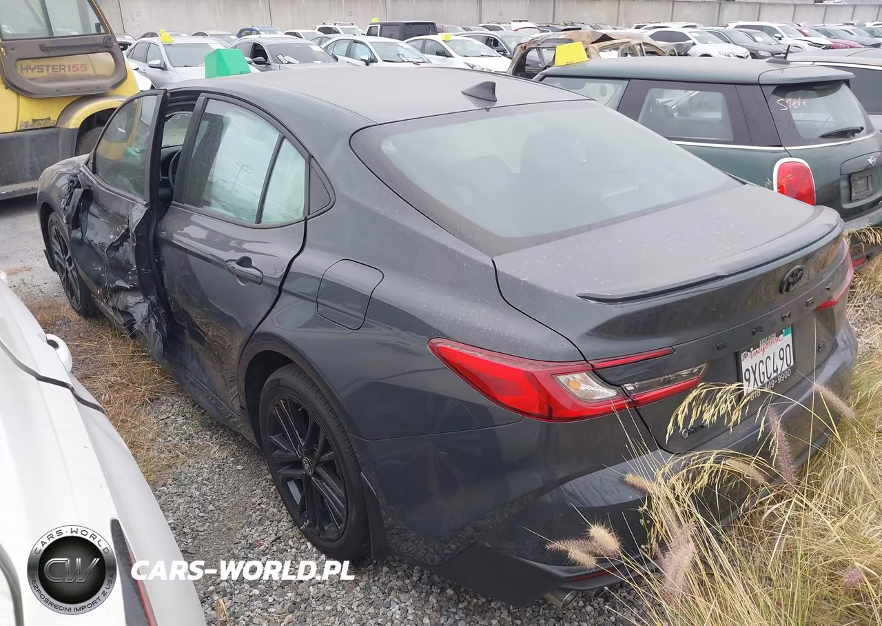 2026 Toyota Camry Se VIN:4T1DAACK0TU696594 - 3