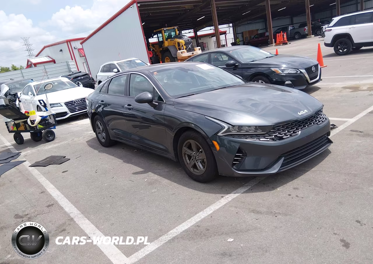 2023 Kia K5 Lxs
