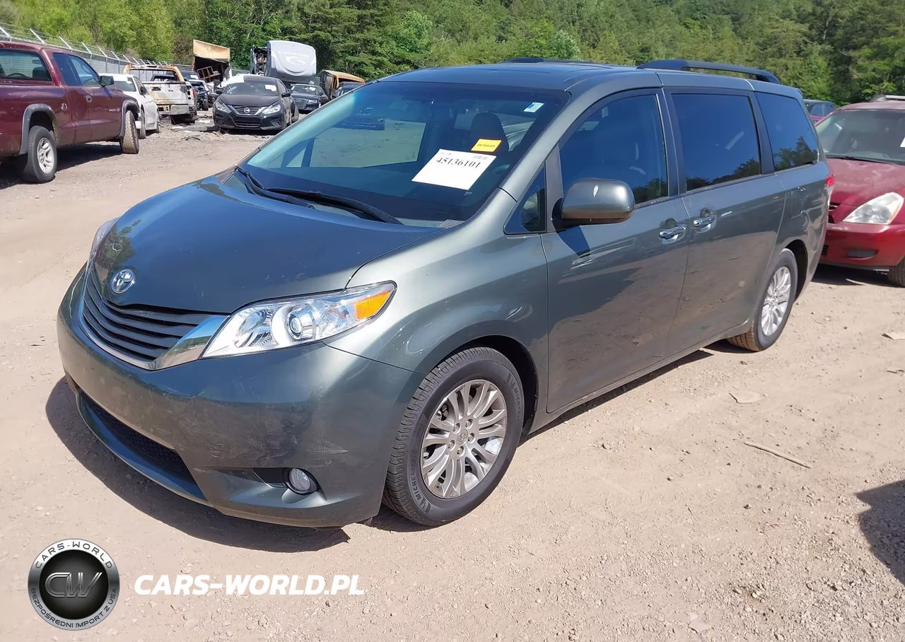 2013 Toyota Sienna Xle V6 8 Passenger VIN:5TDYK3DC2DS324766 - 2