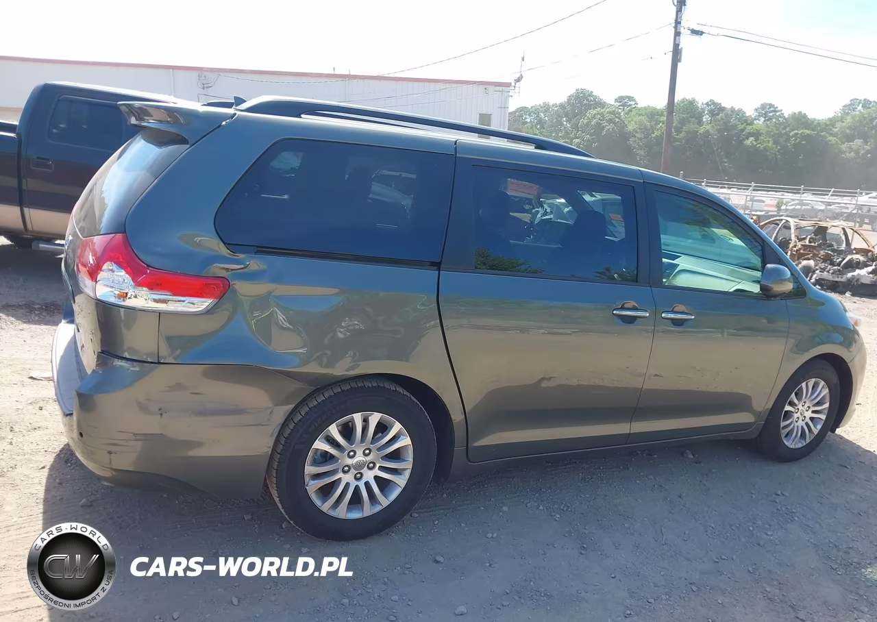 2013 Toyota Sienna Xle V6 8 Passenger VIN:5TDYK3DC2DS324766 - 6