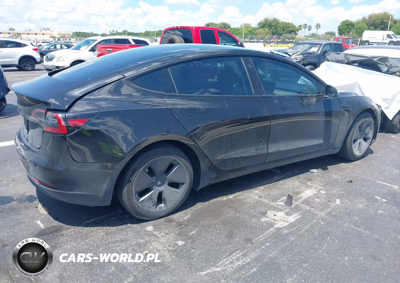 2023 Tesla Model 3 Rear-Wheel Drive VIN:5YJ3E1EAXPF664078 - 4