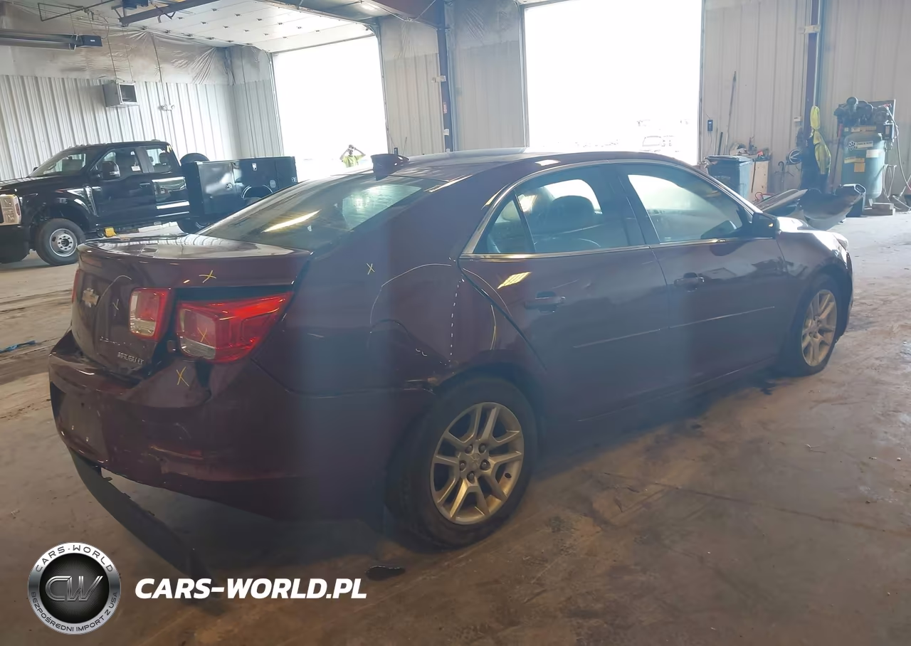 2015 Chevrolet Malibu 1Lt VIN:1G11C5SL2FF220836 - 4