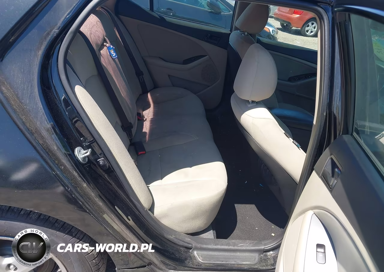2015 Kia Optima Lx VIN:5XXGM4A76FG463466 - 8