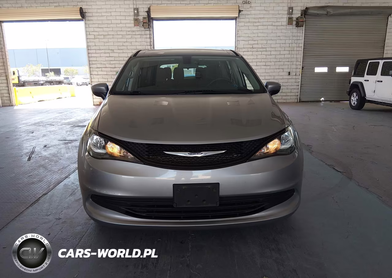 2020 Chrysler Voyager L VIN:2C4RC1AG8LR249236 - 17