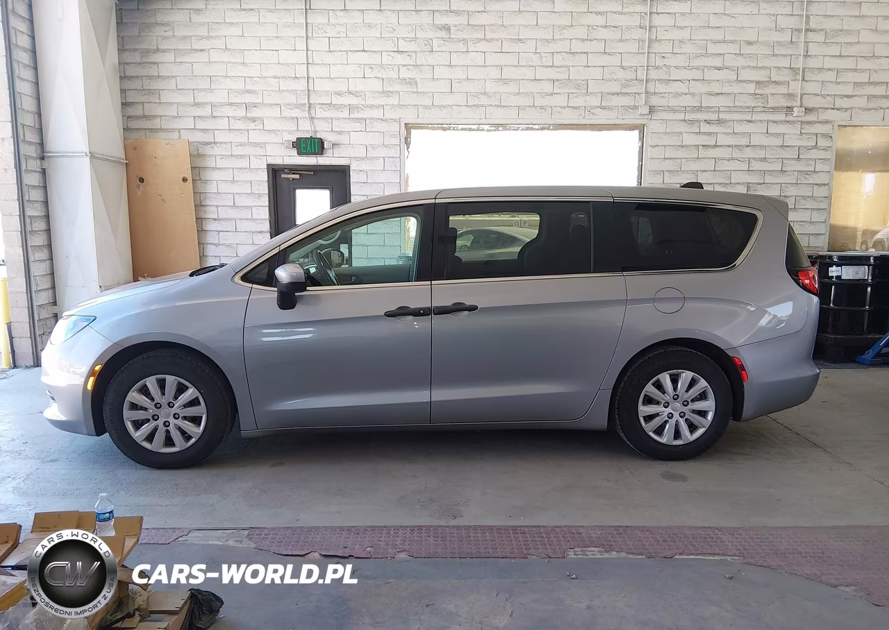 2020 Chrysler Voyager L VIN:2C4RC1AG8LR249236 - 19