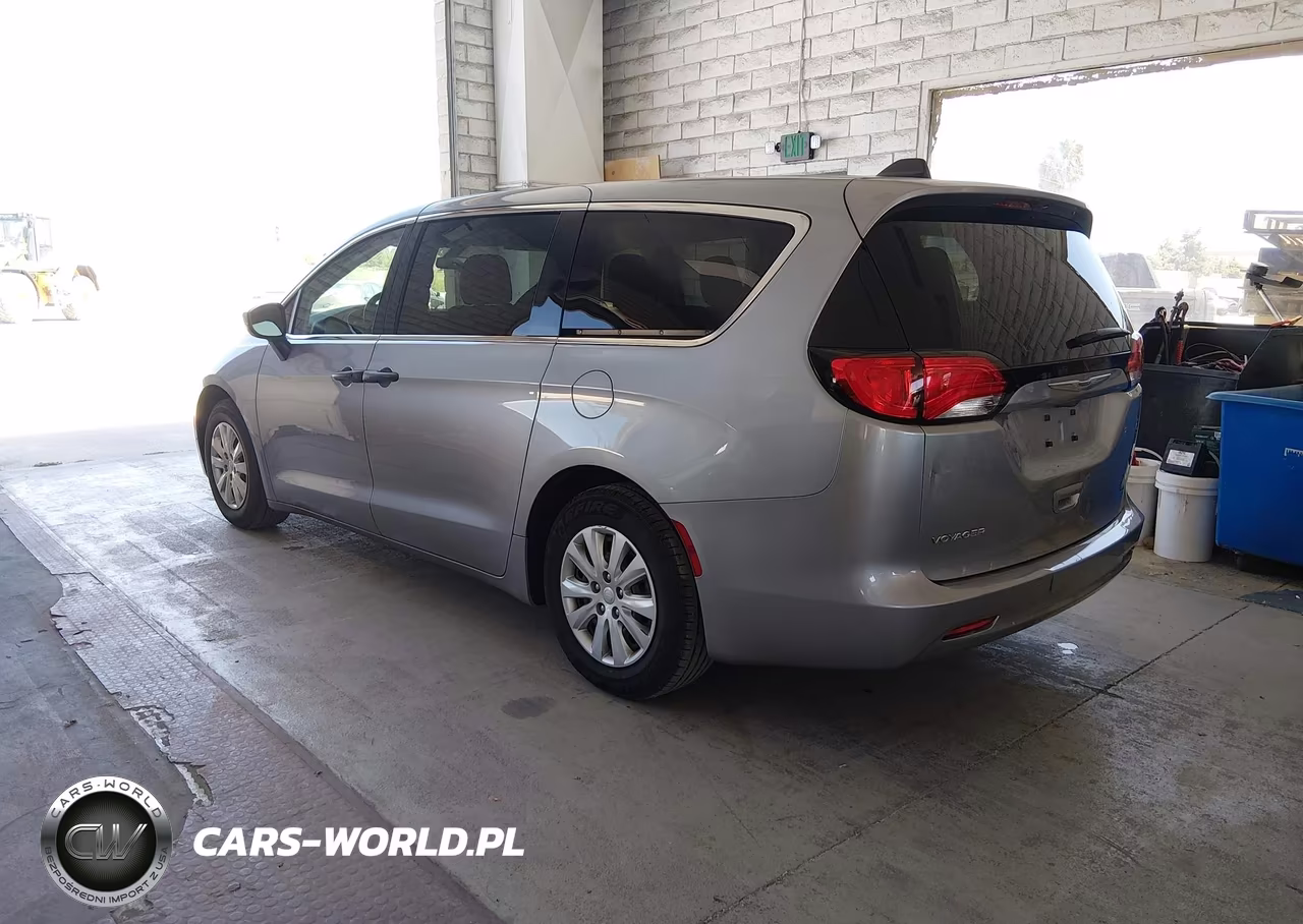2020 Chrysler Voyager L VIN:2C4RC1AG8LR249236 - 3