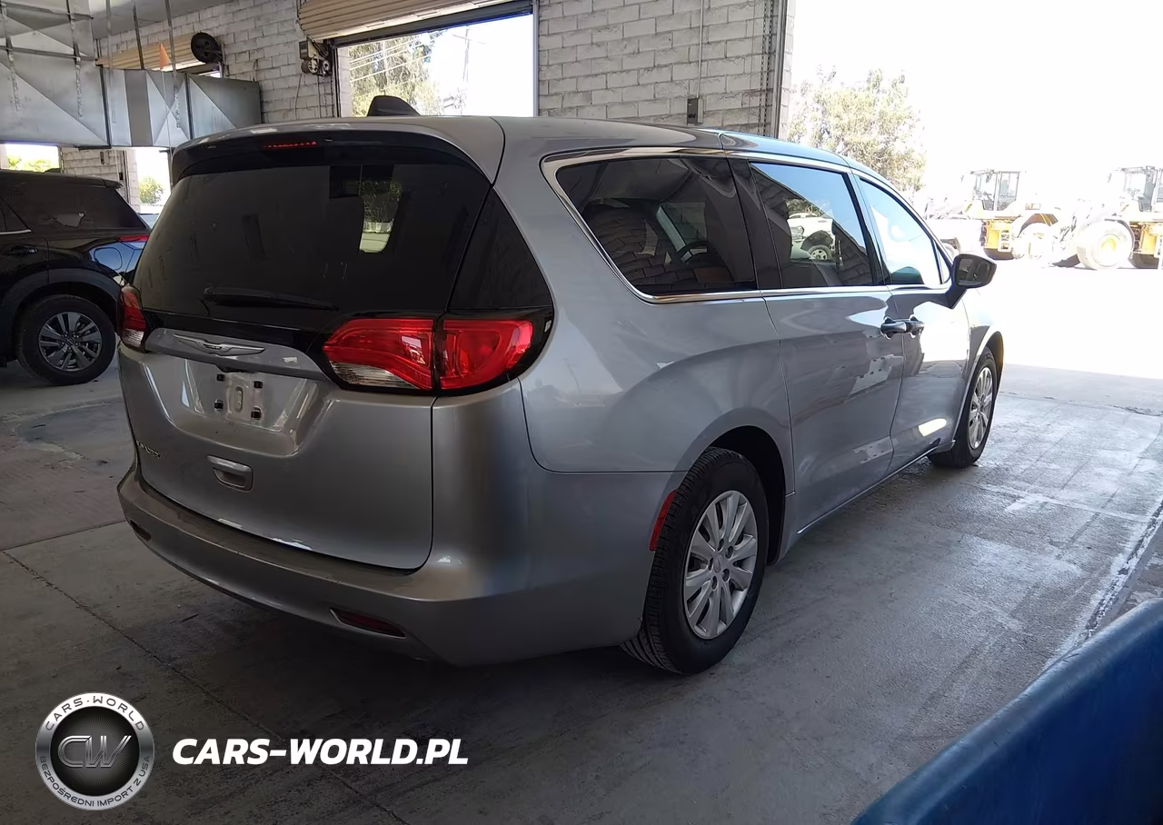 2020 Chrysler Voyager L VIN:2C4RC1AG8LR249236 - 4